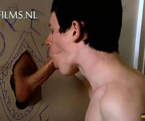 Gloryhole zuigen