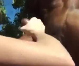 en trio sex whiteh två nigger dicks på stranden, vit anus ordet av den neger kuk att få körd efter som de två subtraherar och ready.a trio sex whiteh två nigger dicks på stranden